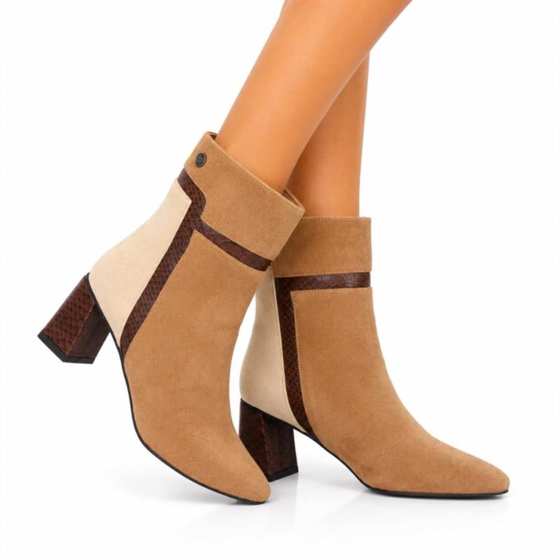 A-5435 camel